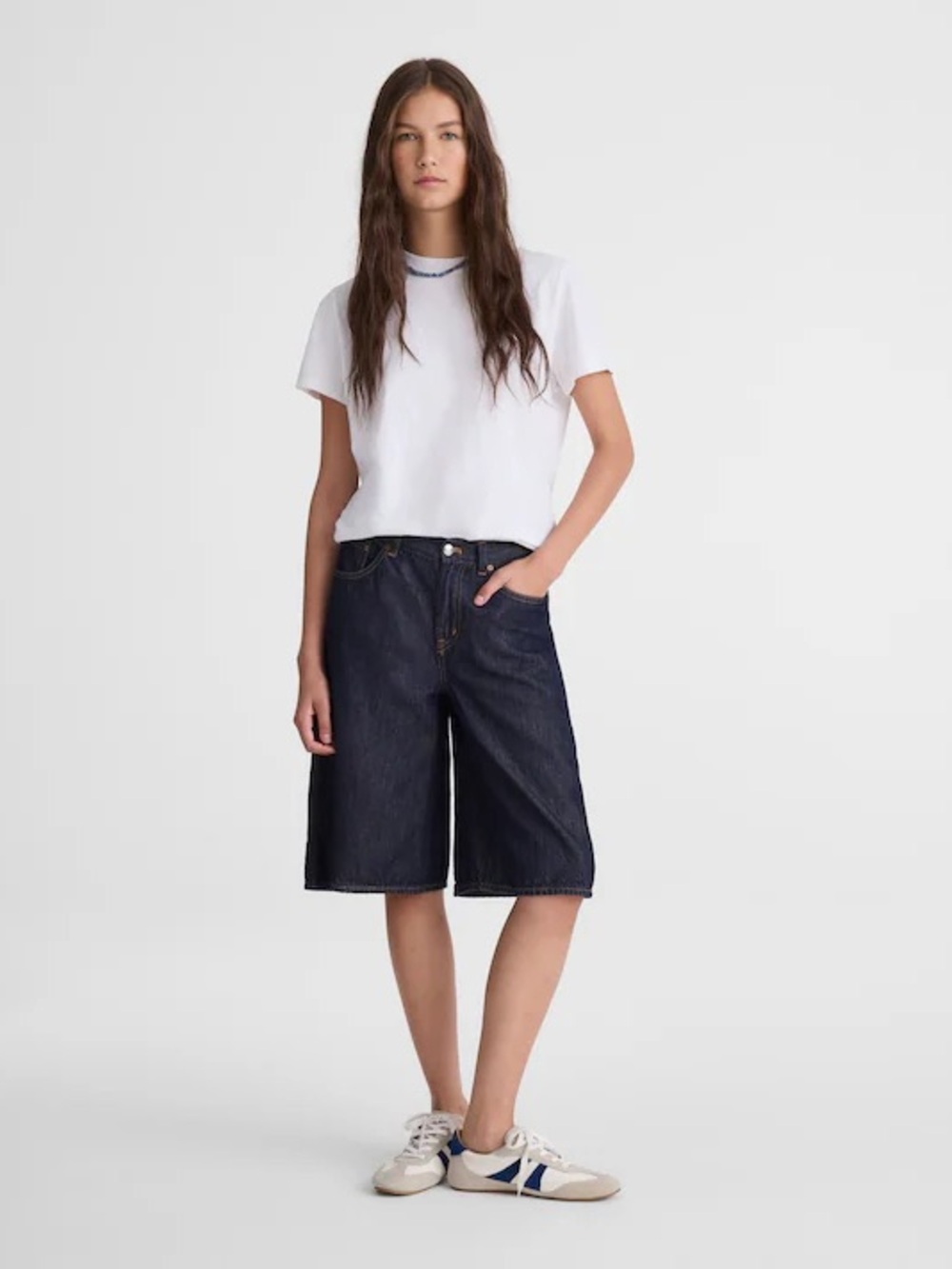 NWT MADEWELL The V-Waist Bermuda Short in Airy Denim